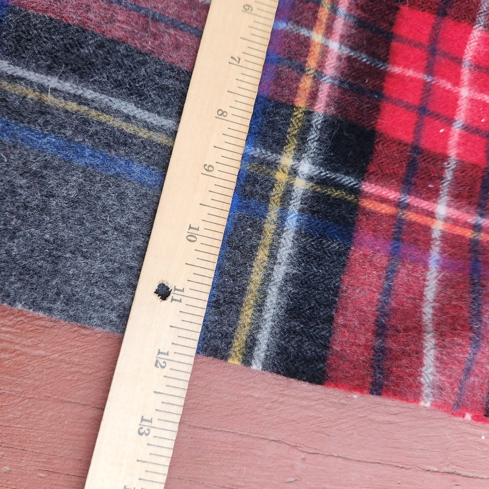 VIA CONDOTTI Roma Scarf Red Gray Plaid 100% Wool Tartan Made In Italy - Picture 6 of 8